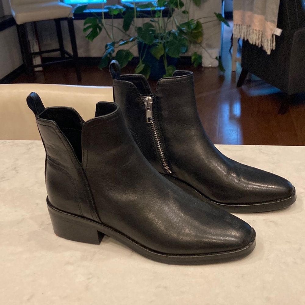 size 5 1/2 black leather booties